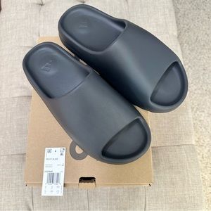Adidas Yeezy Slide Black Men Size 10